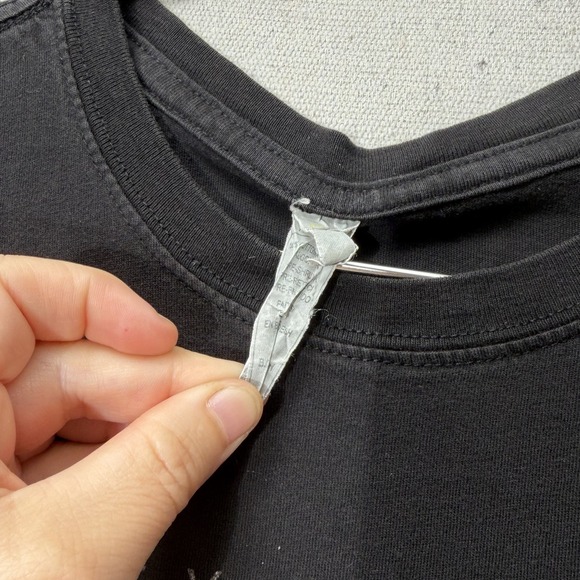 00s Twenty One Pilots "Don't Let Me Be Gone" Tour Tee Shirt Women's M Size - Picture 5 of 10